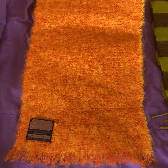 one cashmere; one mohair lot of two scarves - Picture 5 of 5